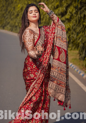 Elegant Soft Silk Saree with Blouse Piece